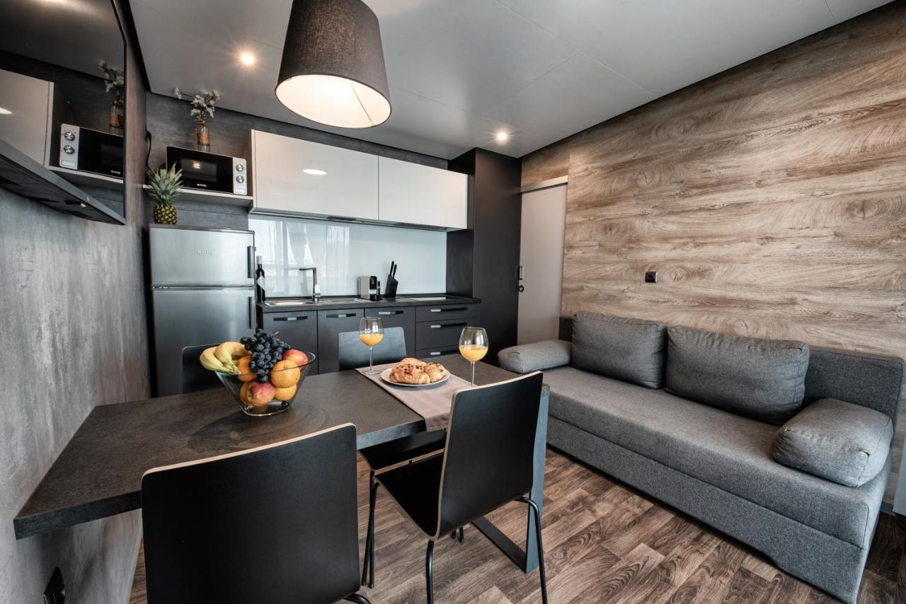 Adrialux Camping Mobile Homes Селце Екстериор снимка