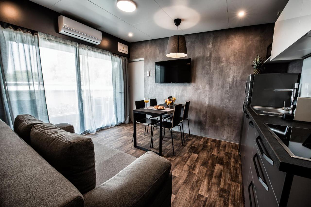 Adrialux Camping Mobile Homes Селце Екстериор снимка